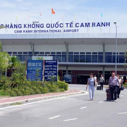 Xe đưa đón sân bay Cam Ranh